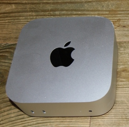 Mac mini M2の写真